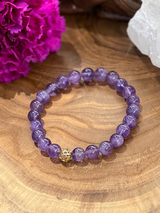 Amethyst Bracelet with a 18k gold accent bead
