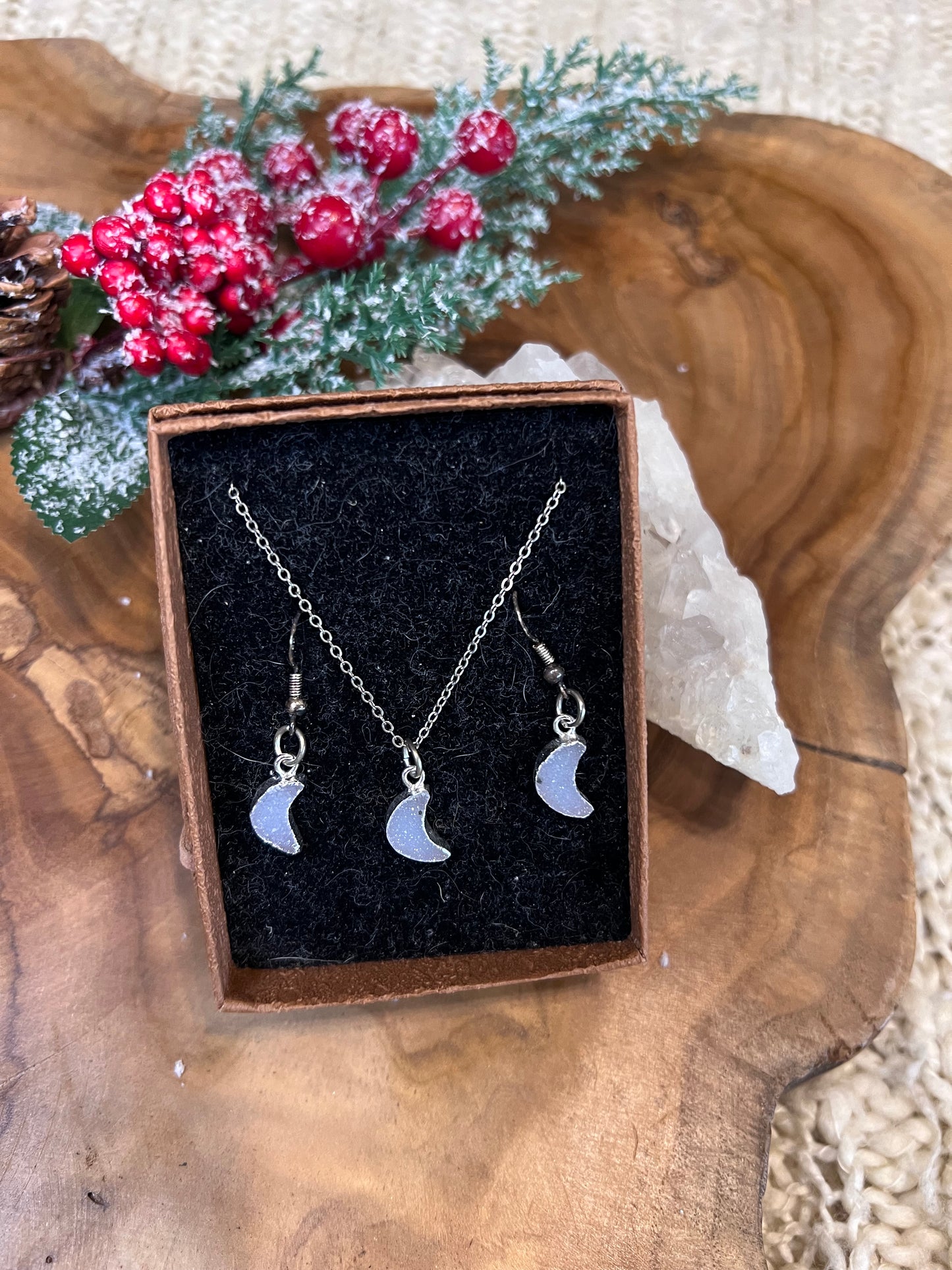 Agate Druzy Necklace and Earring Set